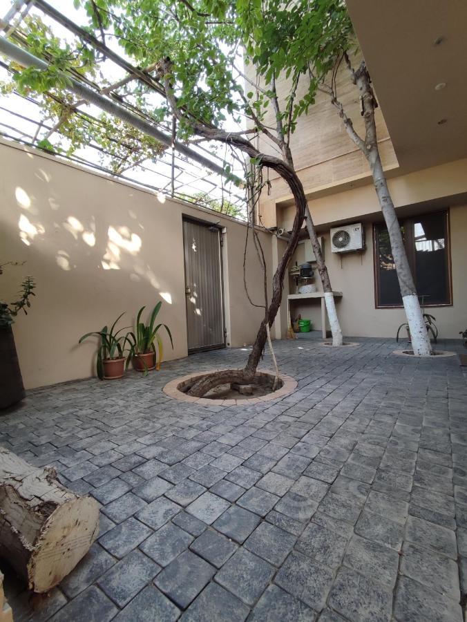 Hotelise I Bells-Of-Ireland Apartment Yerevan Exterior foto
