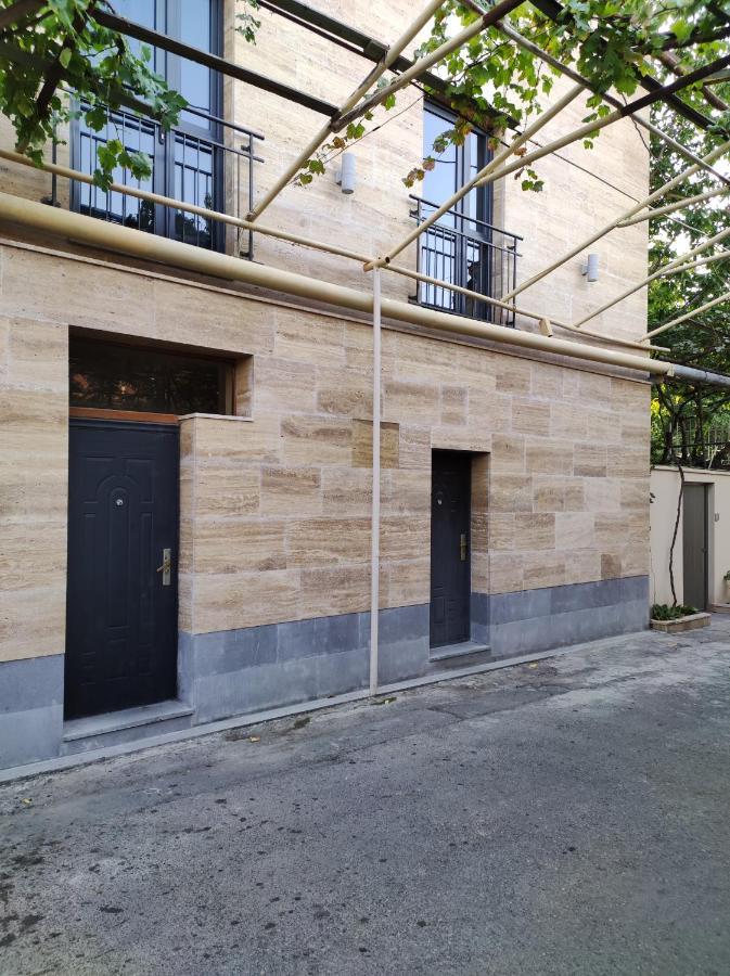 Hotelise I Bells-Of-Ireland Apartment Yerevan Exterior foto