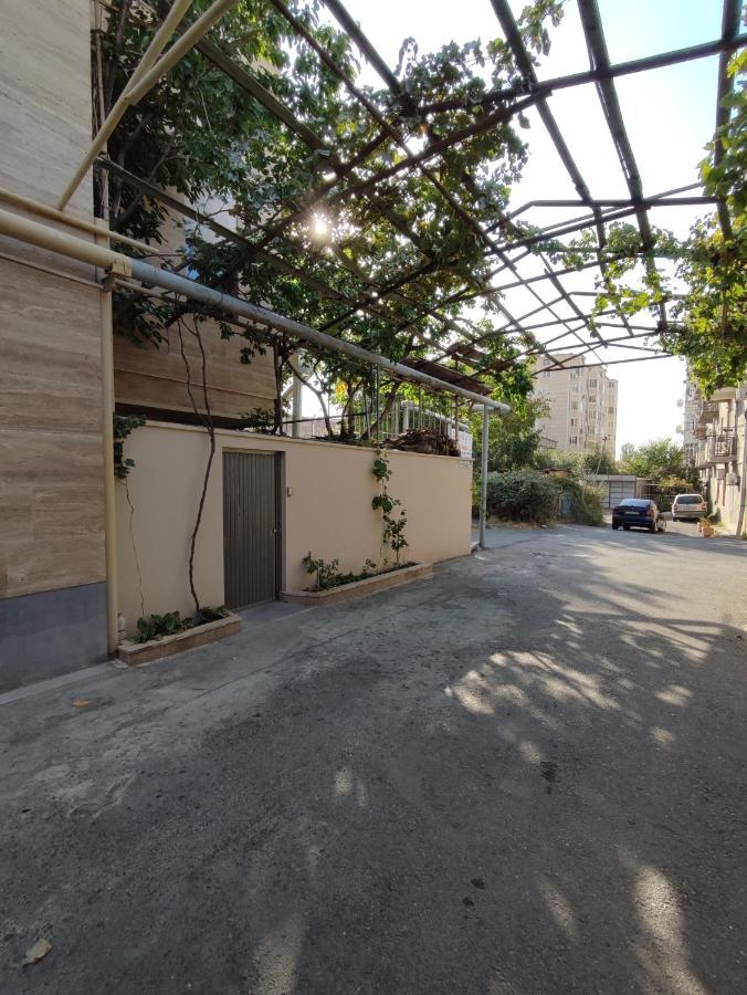 Hotelise I Bells-Of-Ireland Apartment Yerevan Exterior foto