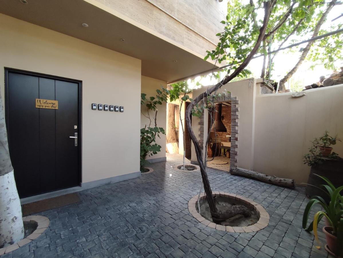 Hotelise I Bells-Of-Ireland Apartment Yerevan Exterior foto